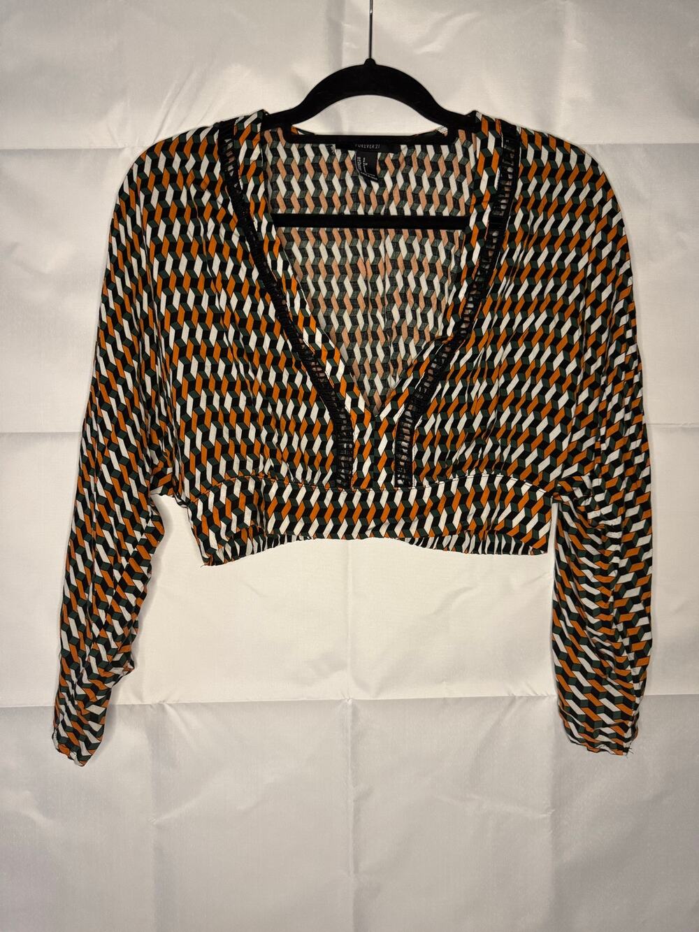 Forever 21 S Women’s Bold Maximalist Geometric Crop Top Layering